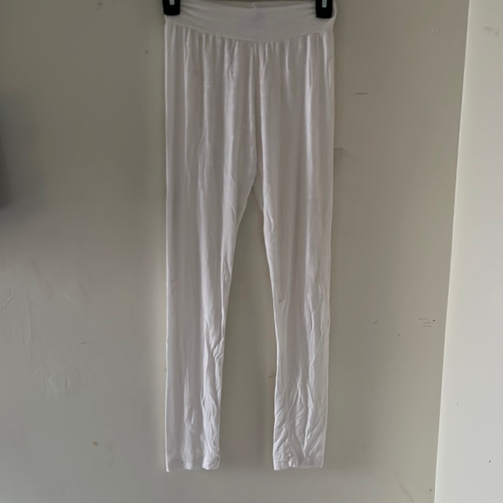 Long white leggings